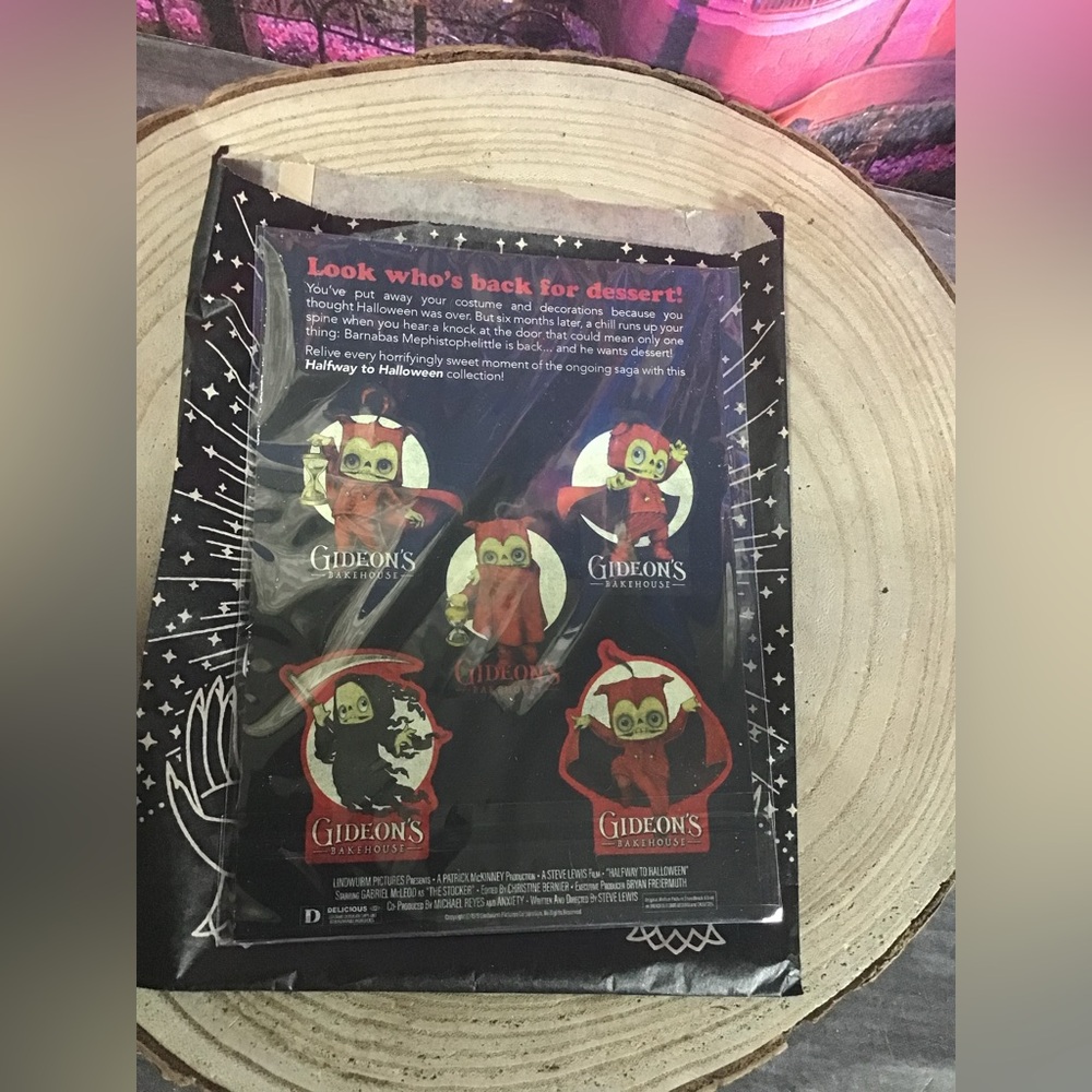 Gideons Bakehouse halfway to Halloween 5 stickers brand New - Picture 2 of 2